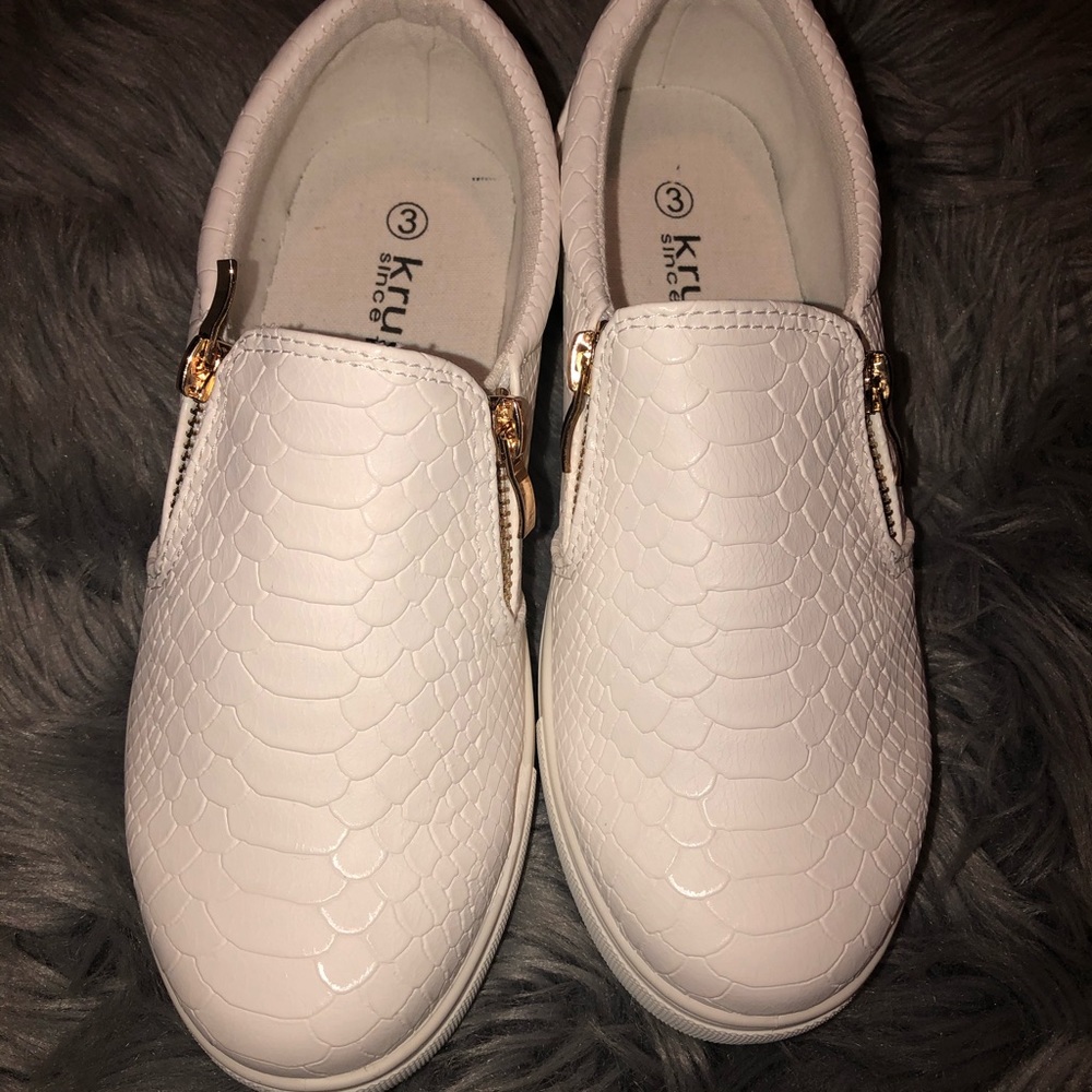 Snake sneakers